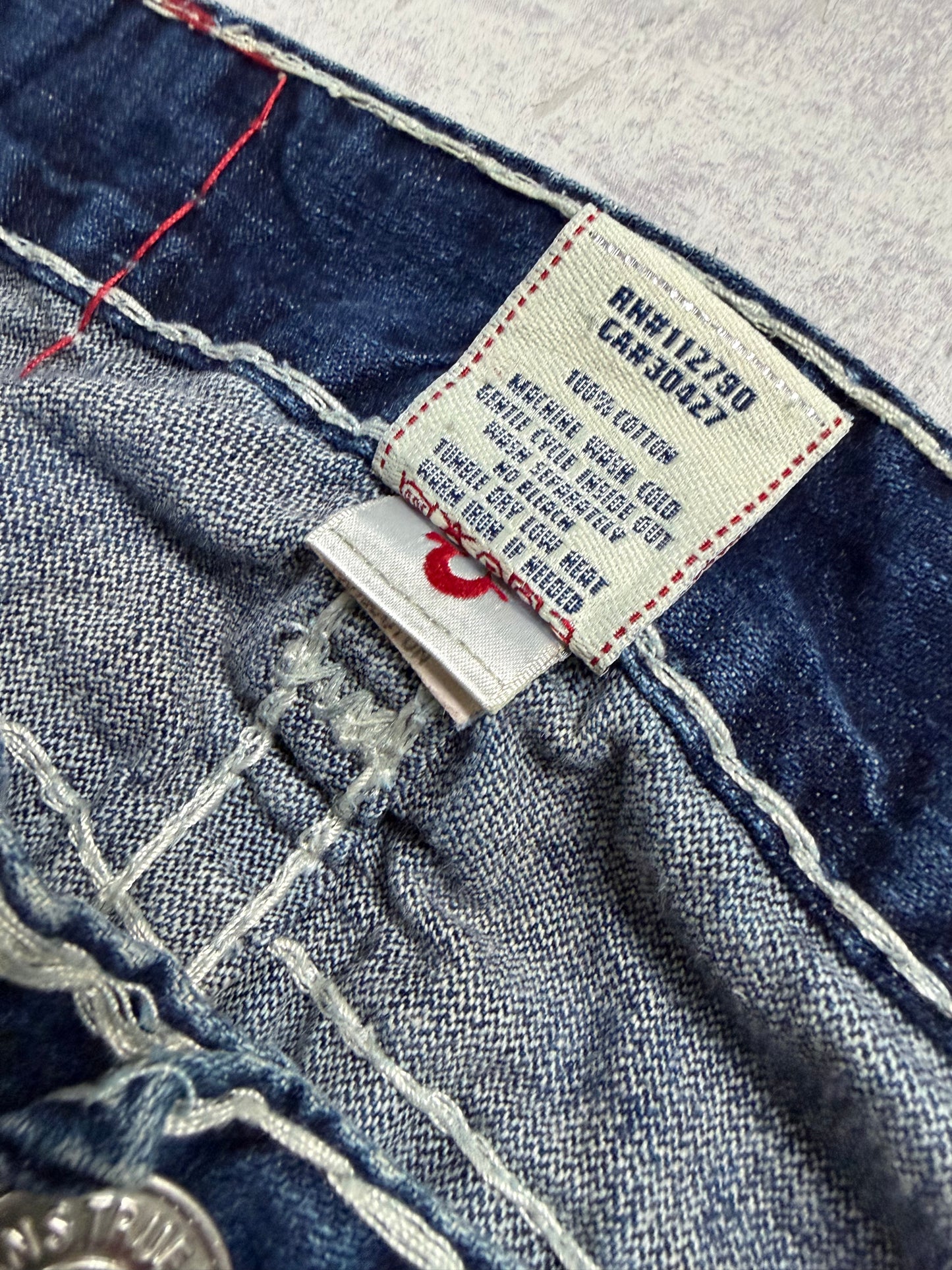 True Religion Straight Ripped Denim Jeans (M)