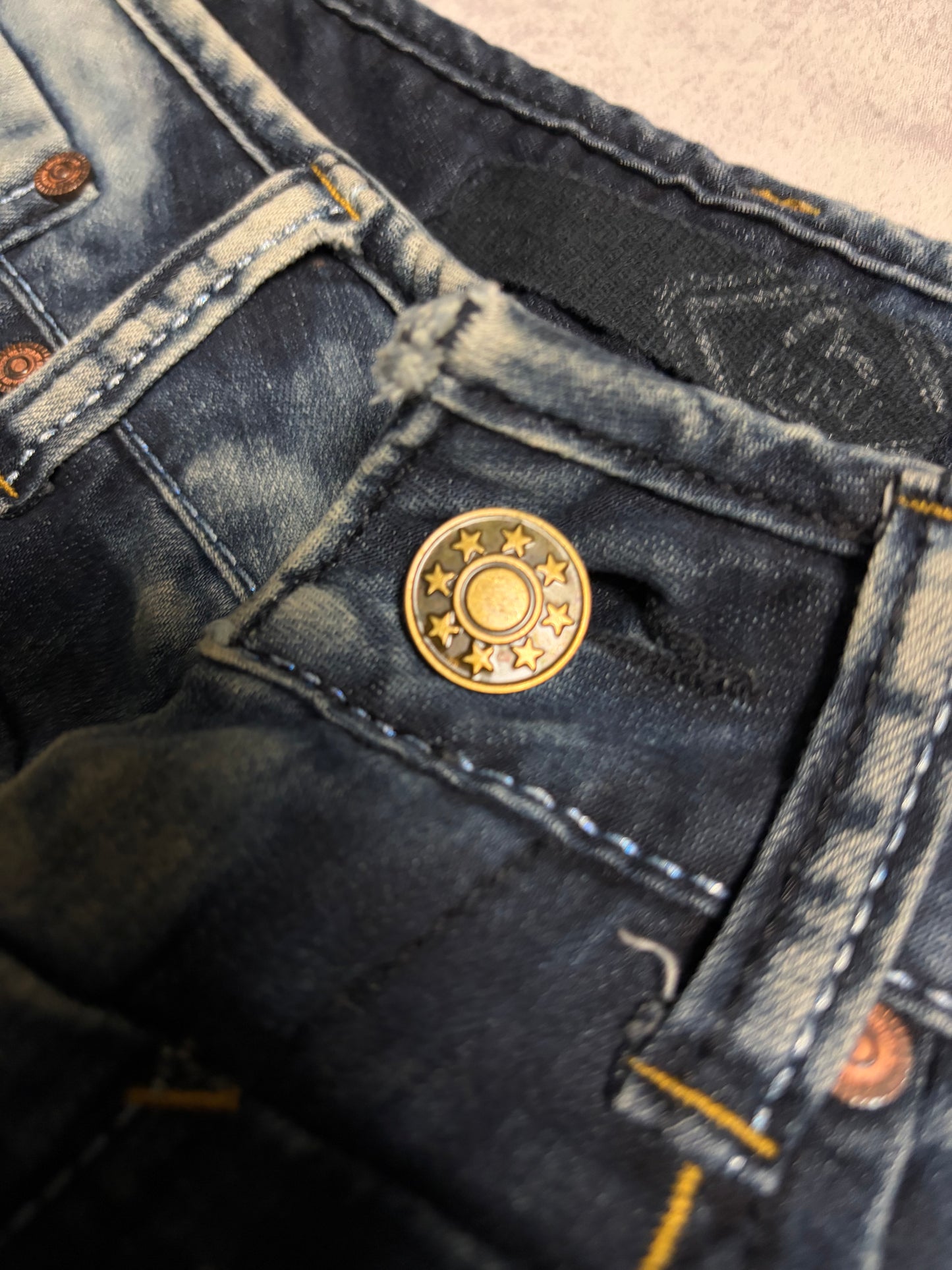 Vintage Evisu Blue Washed Straight Fit Jeans with Rare Print (S/M)