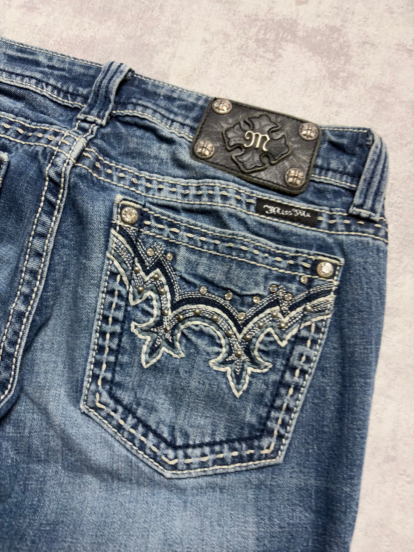 Miss Me Y2K Low Waist Embroidery Bootcut Slim Jeans (S)