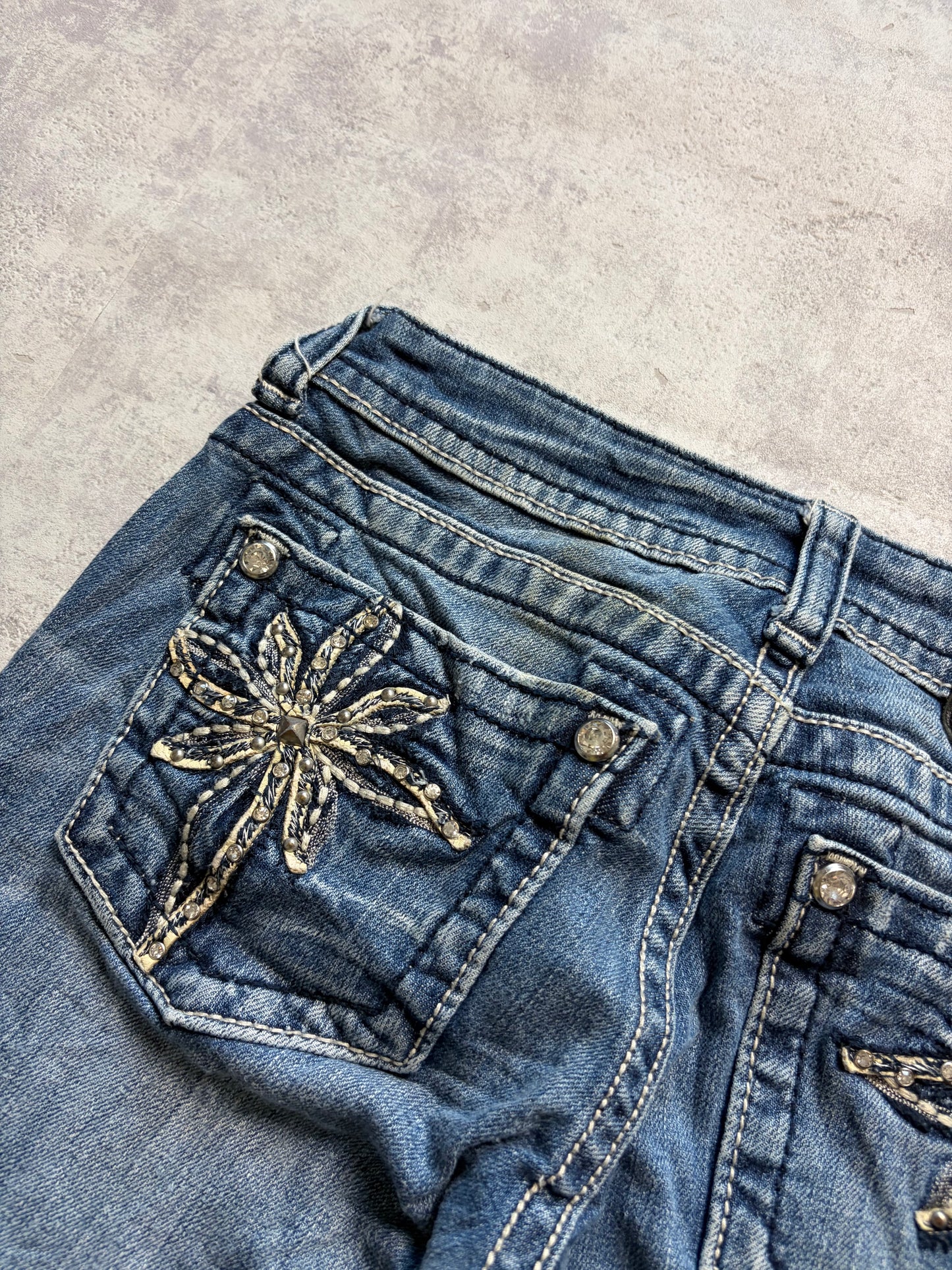 Miss Me Y2K Low Waist Embroidery Bootcut Slim Jeans (XS/S)