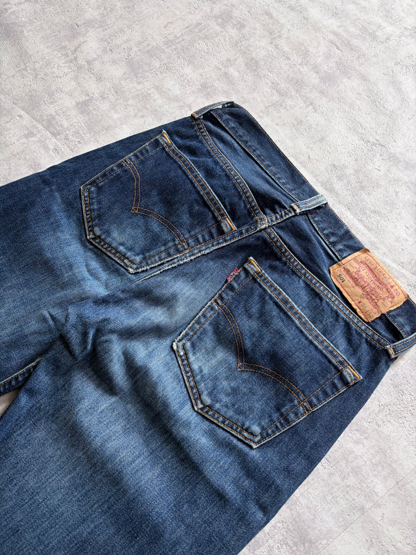 Vintage Straight Fit Levis 501 Jeans Denim (M - W31 L32)