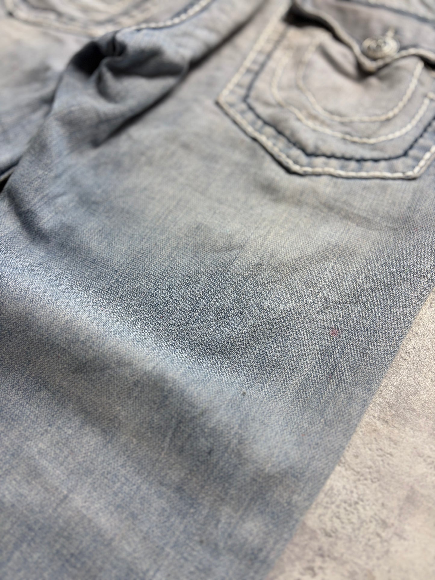 True Religion Billy Giant Big T Straight Bootcut Denim Jeans (S)