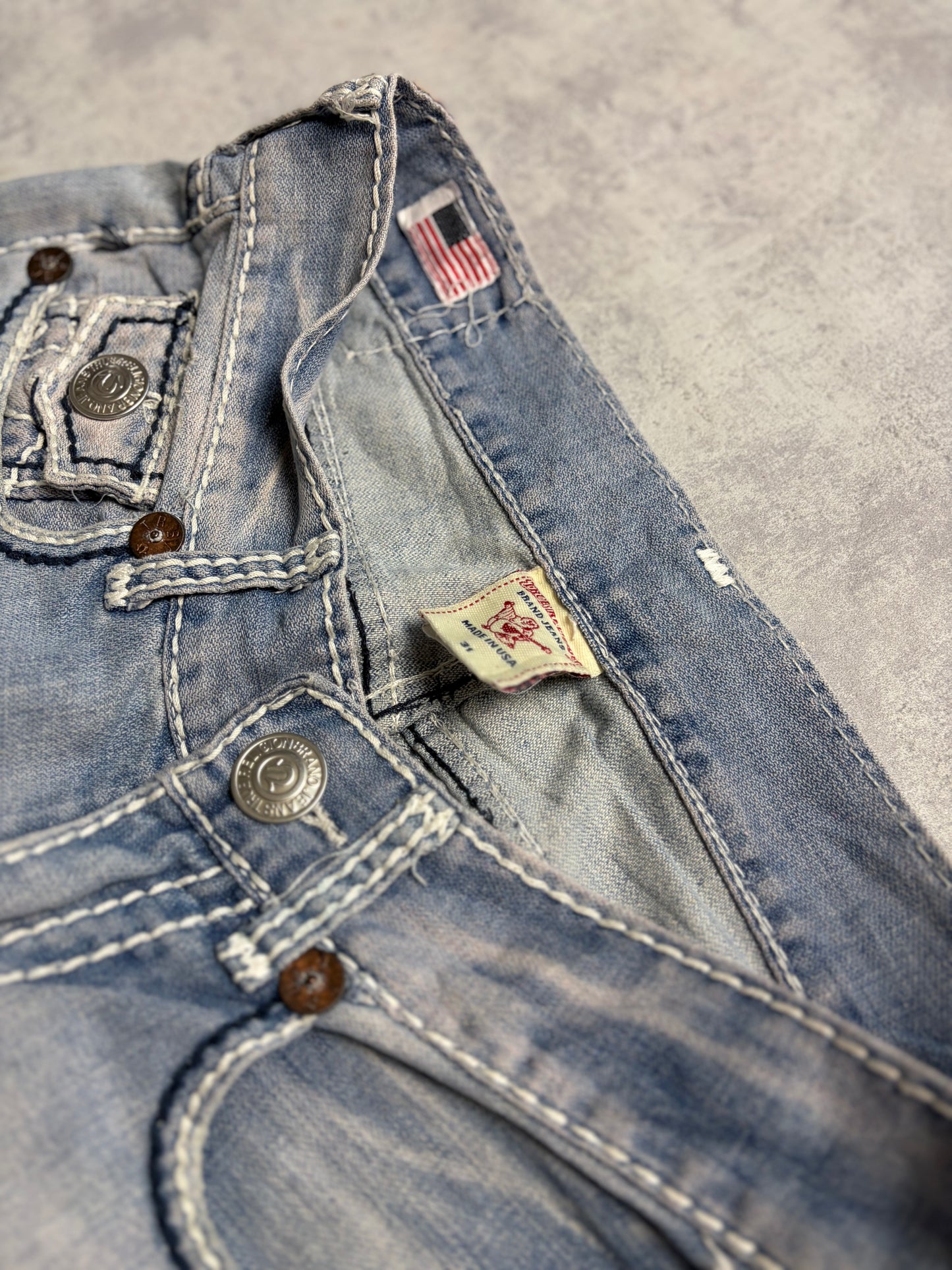 True Religion Billy Giant Big T Straight Bootcut Denim Jeans (S)
