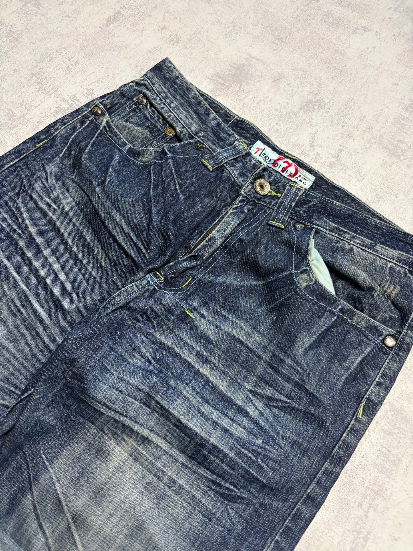 Vintage Japanese Style Straight Denim Jeans (S/M - W34)